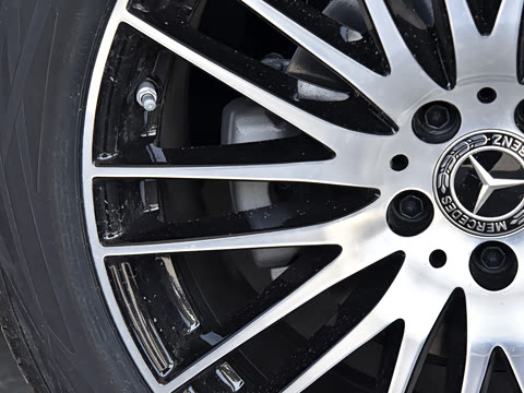 2024�� GLC 300 L 4MATIC ������ 7��