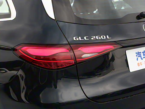 2024�� GLC 260 L 4MATIC ������ 5��