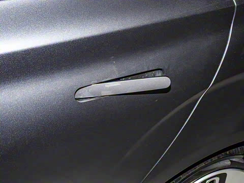 2025�� Mate 300km׷���