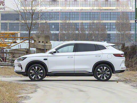 2025�� EV �Ǽݰ� 520km ������