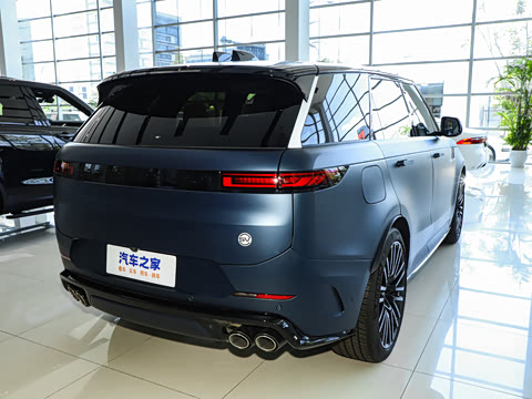 2025�� 4.4 V8 SV Edition Two