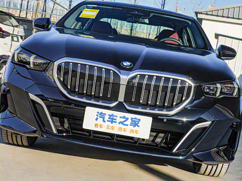 2025�� 530Li ������ M�˶���װ
