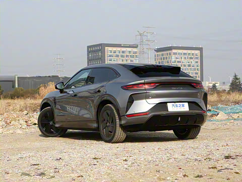 2025�� �Ǽݰ� 550km ׿Խ��