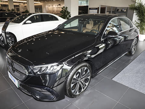 2024�� E 350 e L ���ʽ��϶����˶��γ�