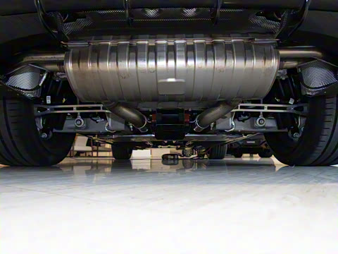 2025�� 4.0T V8 707