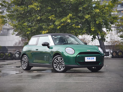 2025�� 456km COOPER E ������