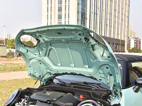 2025�� JOHN COOPER WORKS CABRIO