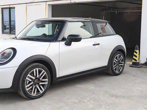 2025�� 1.5T COOPER ������