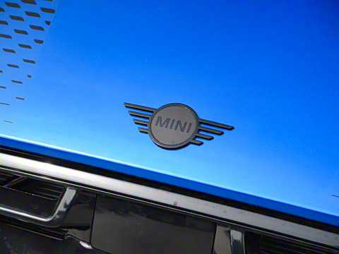 2025�� JOHN COOPER WORKS CABRIO