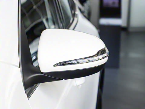 2025�� �Ŀ� GLA 200