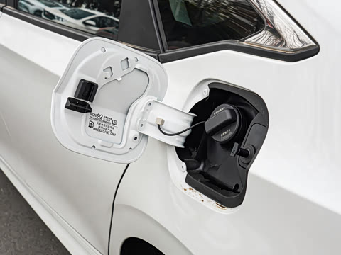 2025�� 240TURBO CVT ��ȤPlus