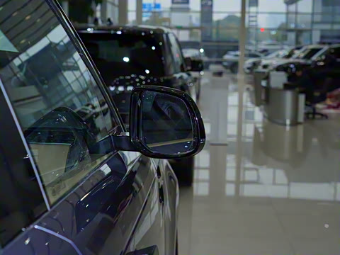 2025�� 400PS Dynamic SE