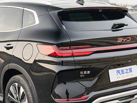 2025�� EV �Ǽݰ� 605km �콢��