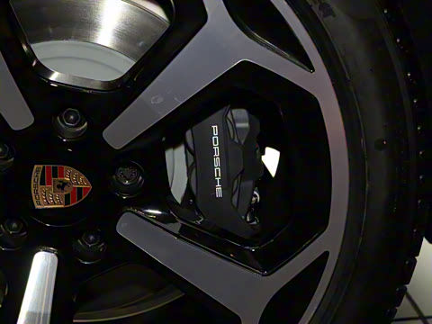 2024�� Taycan 4 Cross Turismo