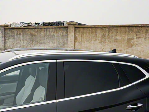 2025�� EV �Ǽݰ� 605km �콢��