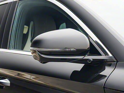 2025�� EV �Ǽݰ� 605km �콢��