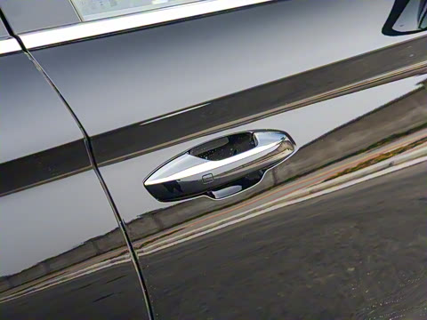 2025�� EV �Ǽݰ� 605km �콢��