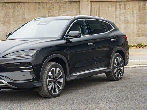 2025�� EV �Ǽݰ� 605km �콢��