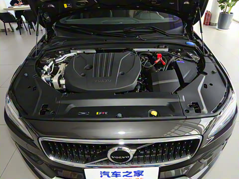 2025�� Cross Country B5 AWD ��Զ��