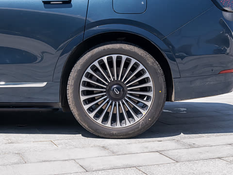 2025�� ���� Ultra�� 52kWh 5����