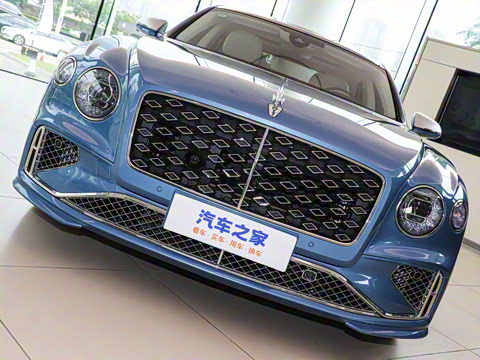 2026�� 4.0T V8 Mulliner