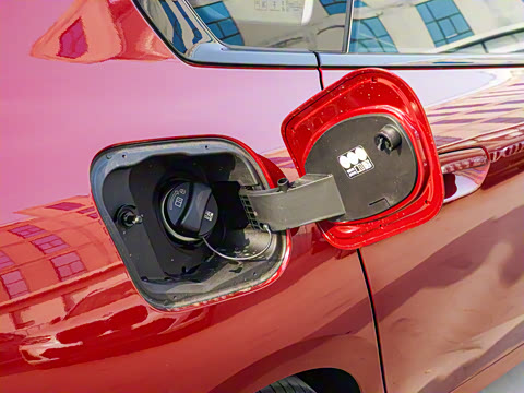 2025�� 225L M�˶���ҹ��װ