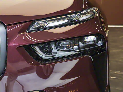 2024�� xDrive40i ������M�˶���װ