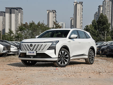 2025�� ���Ĵ� UItra 2.0T ������ �ǻ�������