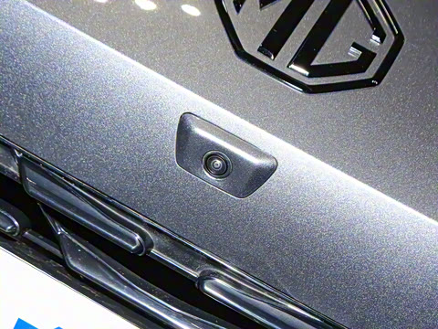 2025�� 2.0T Trophy+ �����˶���