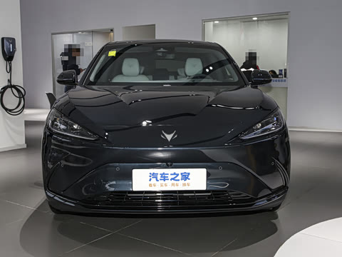 2025�� 735MAX 160kW