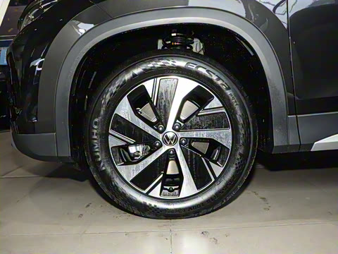 2025�� ̽��L 330TSI ������Ӣ