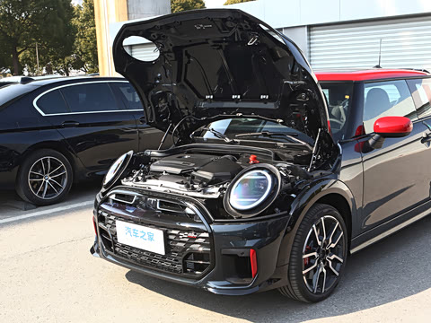 2025 JOHN COOPER WORKS