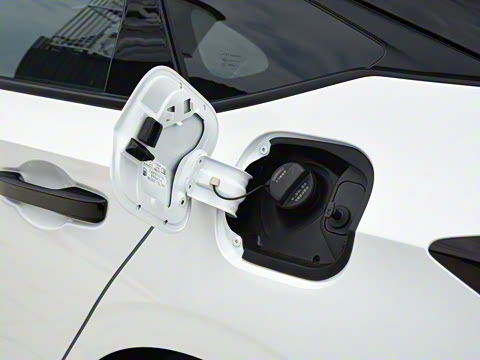 2025�� HATCHBACK 240TURBO �ֶ��ھ���