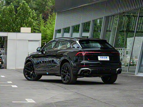 2025�� RS Q8 4.0T performance