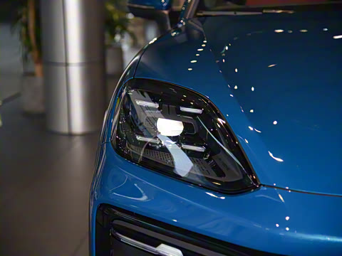 2025�� Cayenne 3.0T