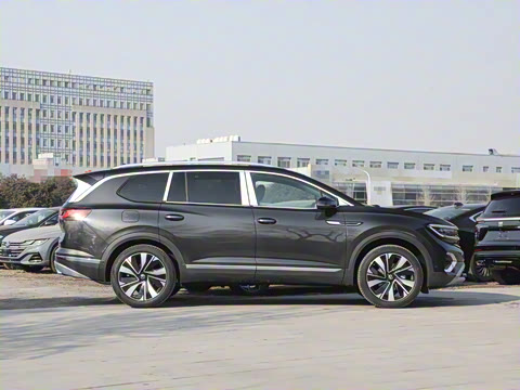 2025�� 380TSI ���������Ѿ�Pro  ������ 7��