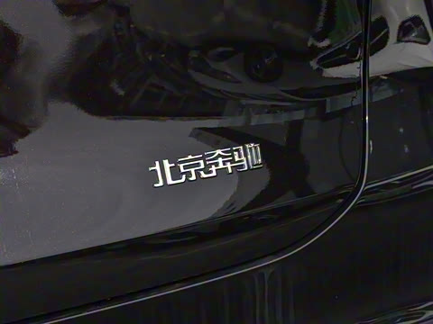 2025�� GLC 260 L 4MATIC ������