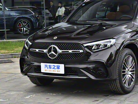 2025�� �Ŀ� GLC 300 L 4MATIC ������ 7��