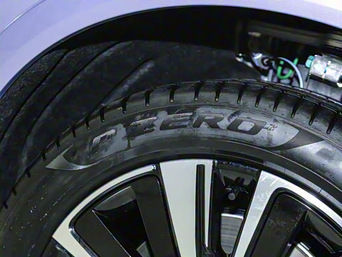 2025�� 702 �Ǽ�˫�������ٰ�