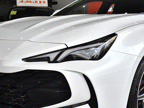 2025�� 2.0T Trophy+ �����˶���