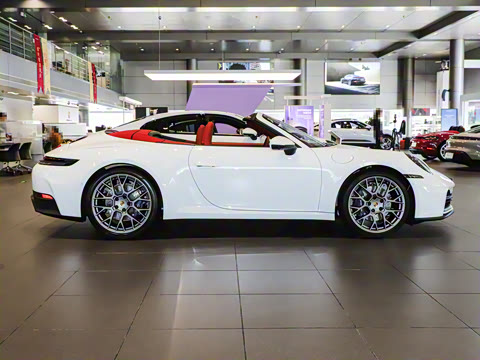 2025�� Carrera Cabriolet 3.0T