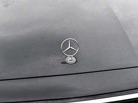 2025�� �Ŀ� E 300 L ʱ����