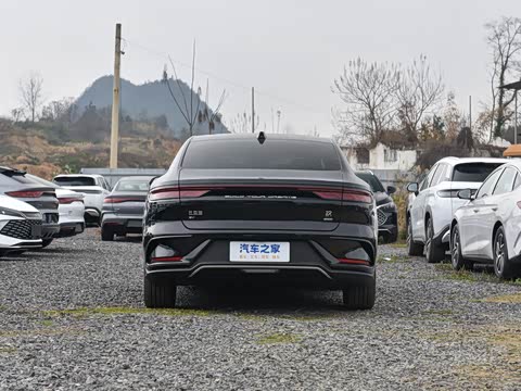 2025�� EV �Ǽݰ� 701KM������