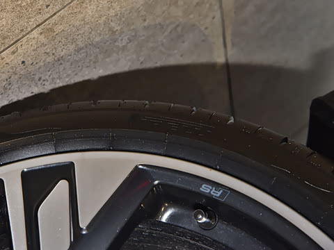 2024�� 40 TFSI ����������(��ҹ��)