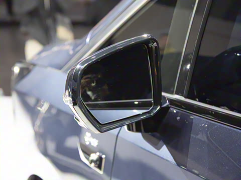 2025�� Ǭ��ϵ�� Ultra ͷ�Ȳ�