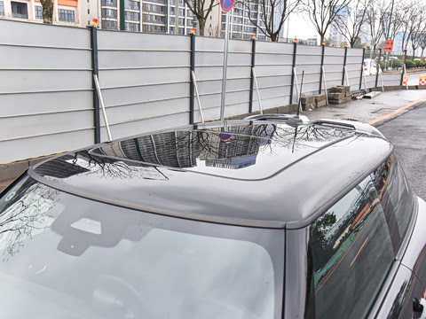 2025�� JOHN COOPER WORKS