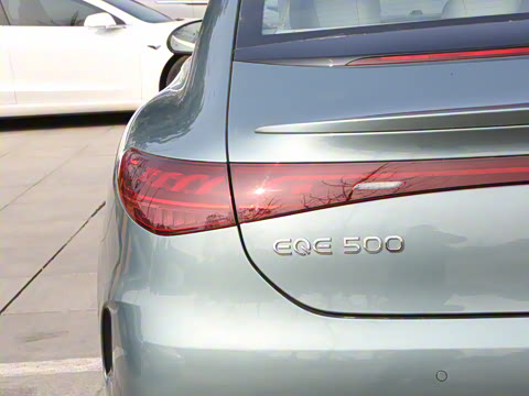 2025�� 500 4MATIC ������