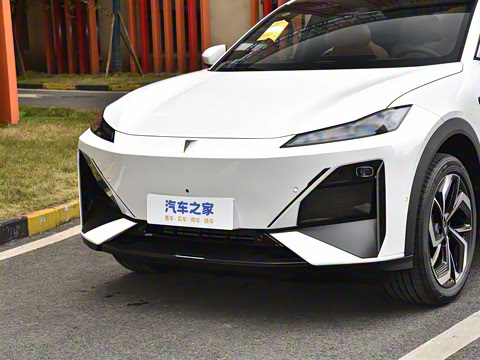 2025�� 520Max ��ΪǬ���Ǽ�ADS SE�����