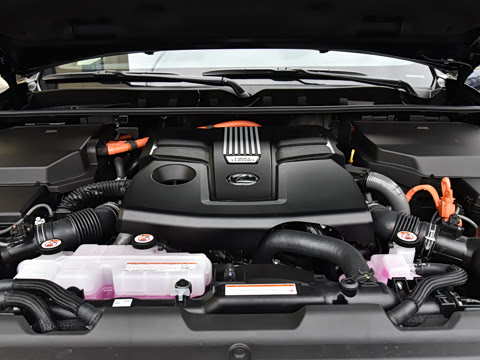 2025�� 700h ��;��