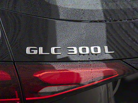 2025�� �Ŀ� GLC 300 L 4MATIC ������ 7��